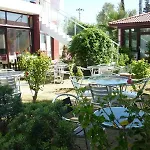 Carna Garden Side