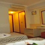 Carna Garden Готель