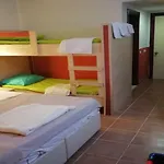 Готель Carna Garden