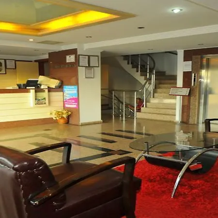 Carna Garden 3* Side